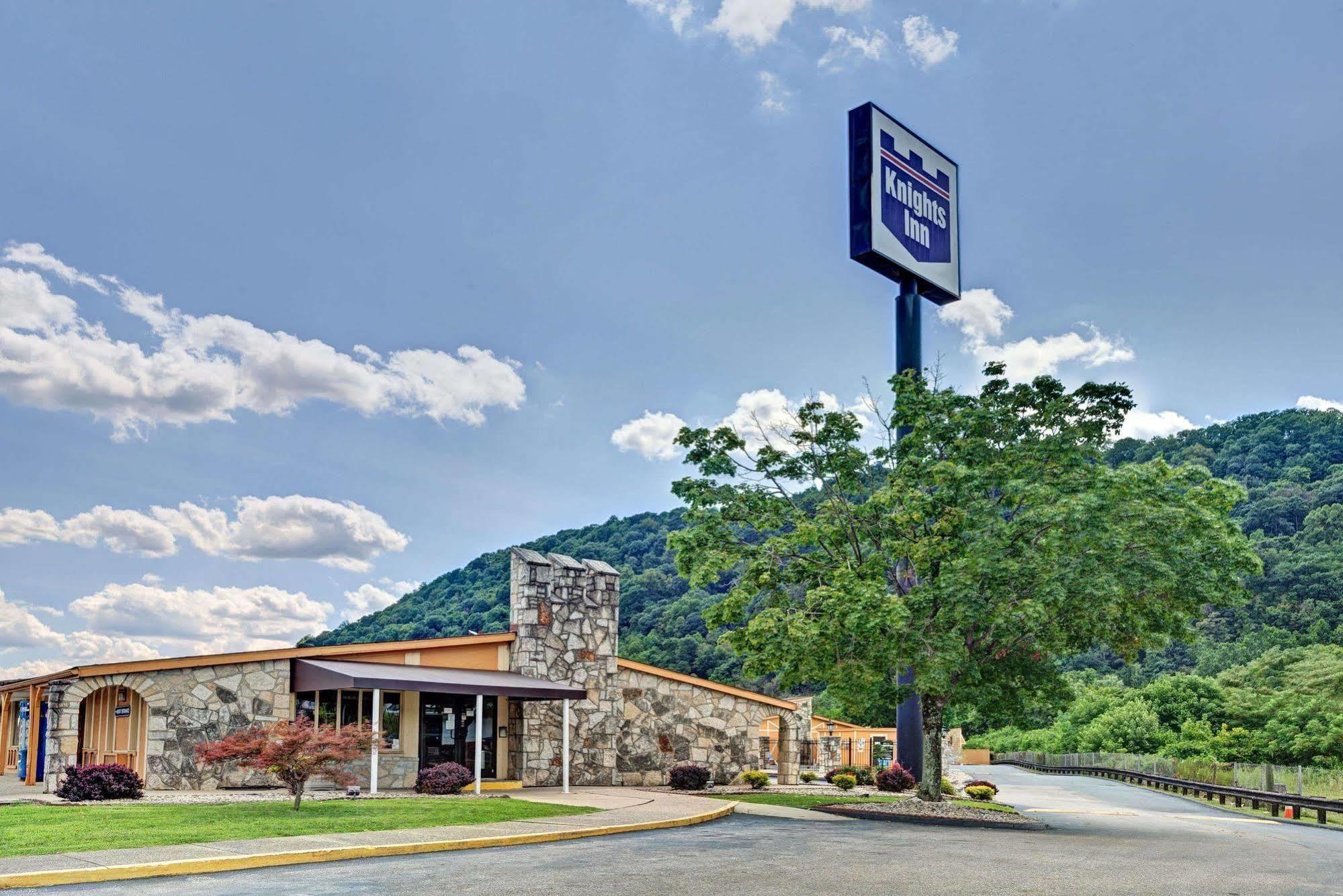 Knights Inn Charleston West Virginia Экстерьер фото